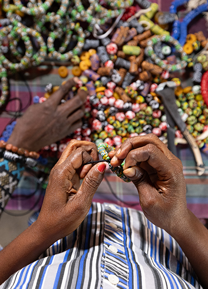 Cedi-Beads